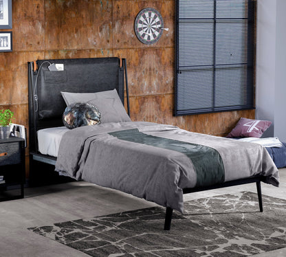 DARK METAL Børneværelsessæt