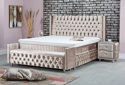 NEW MONTANA Opbevaringsseng m. Hovedgavl