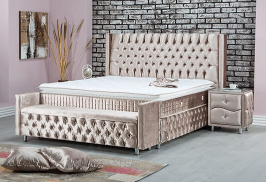 NEW MONTANA Opbevaringsseng m. Hovedgavl