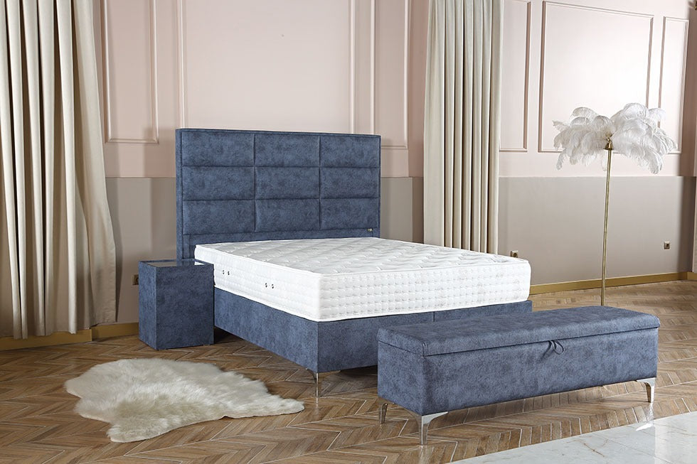 BLUE Opbevaringsseng m. Hovedgavl