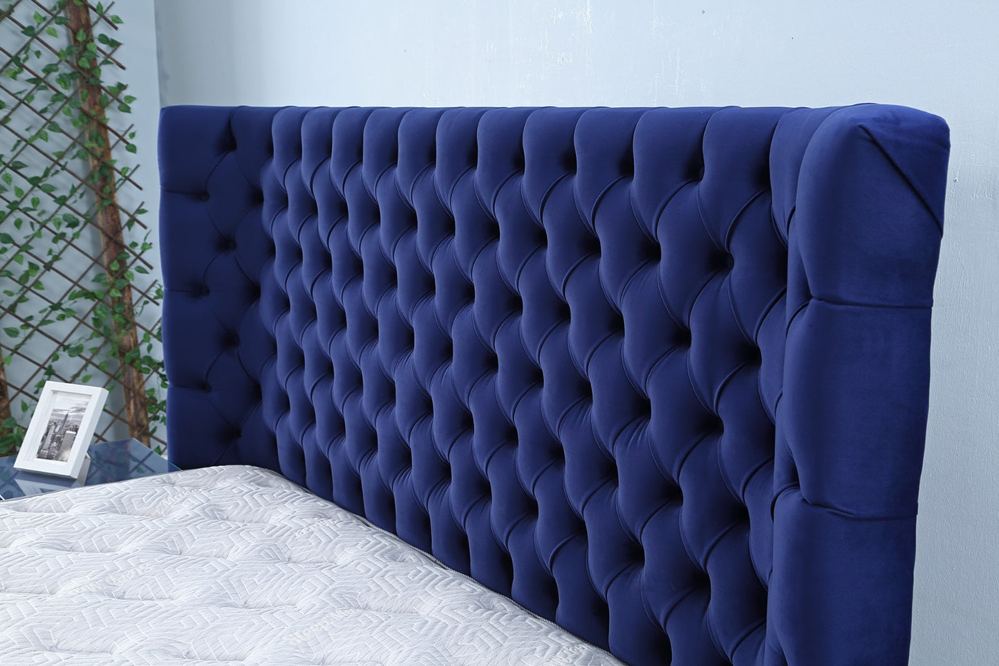 INFINITY Opbevaringsseng m. Hovedgavl