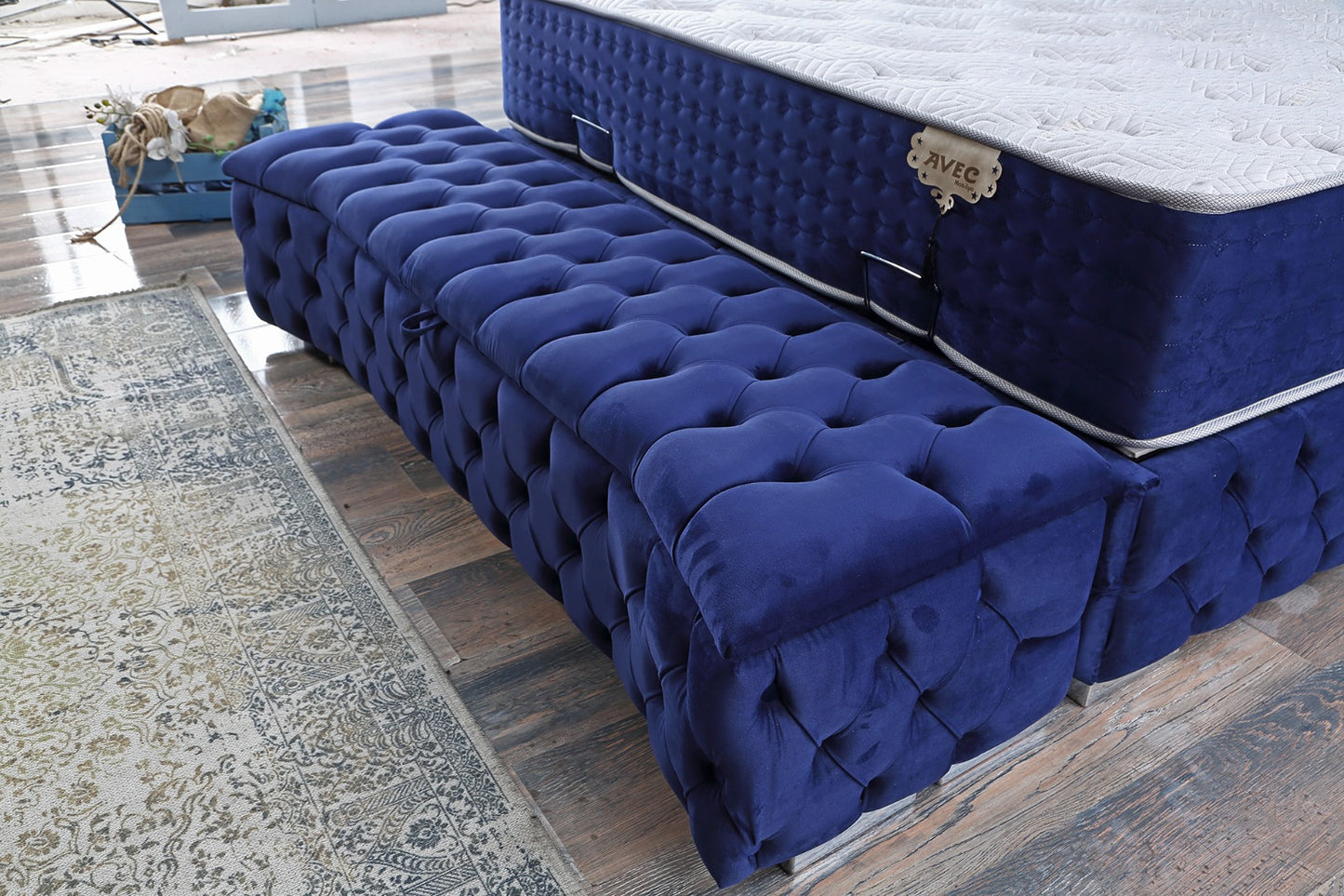 INFINITY Opbevaringsseng m. Hovedgavl