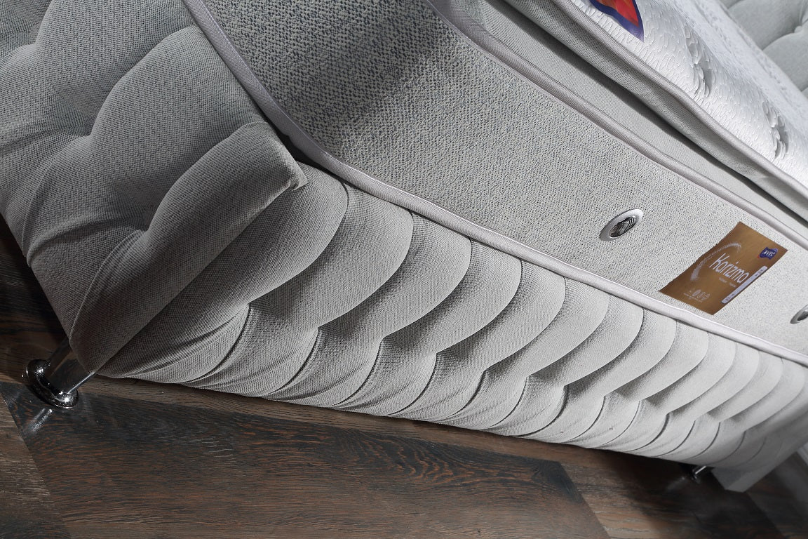 ZUMRUT Opbevaringsseng m. Hovedgavl