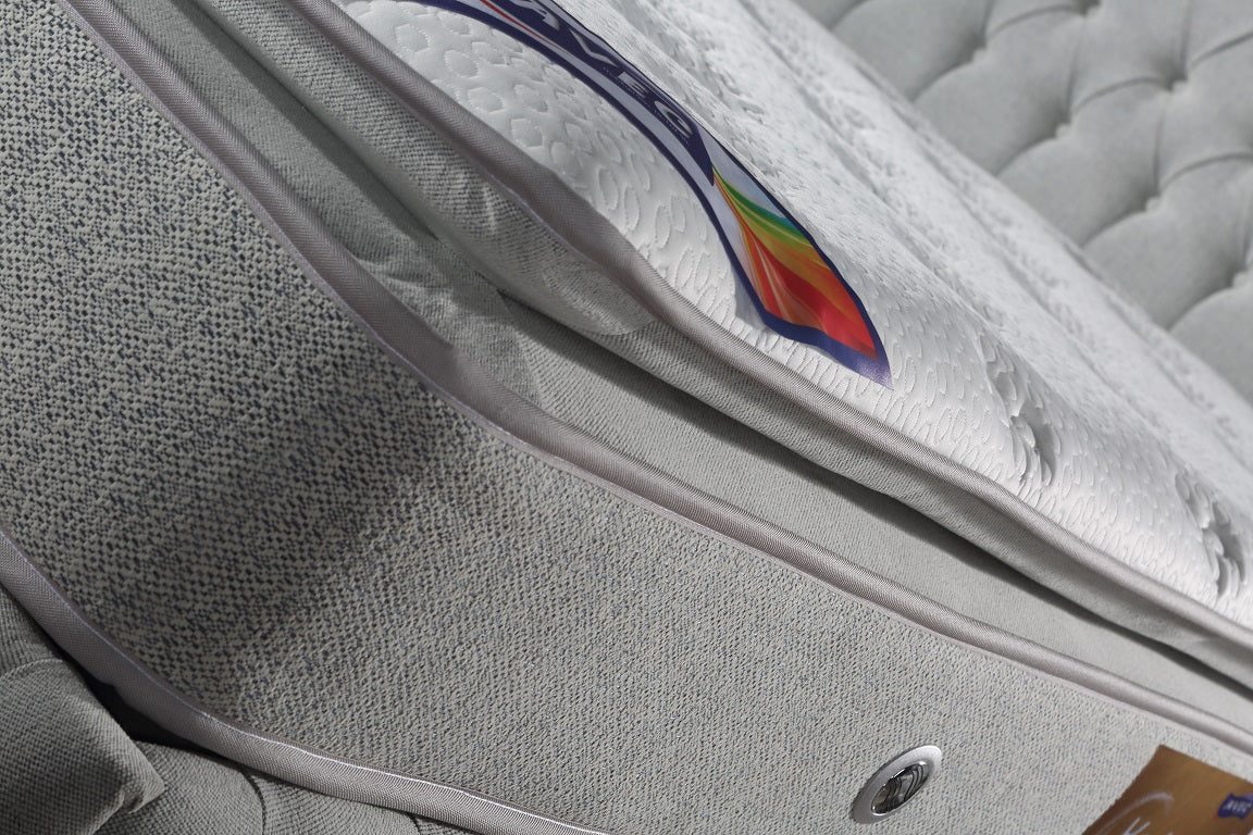 ZUMRUT Opbevaringsseng m. Hovedgavl